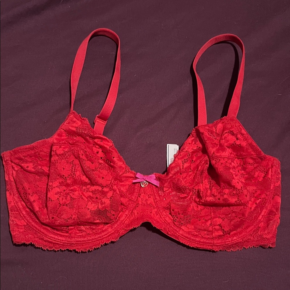 Victoria's Secret Vibrant Red Lace Bra